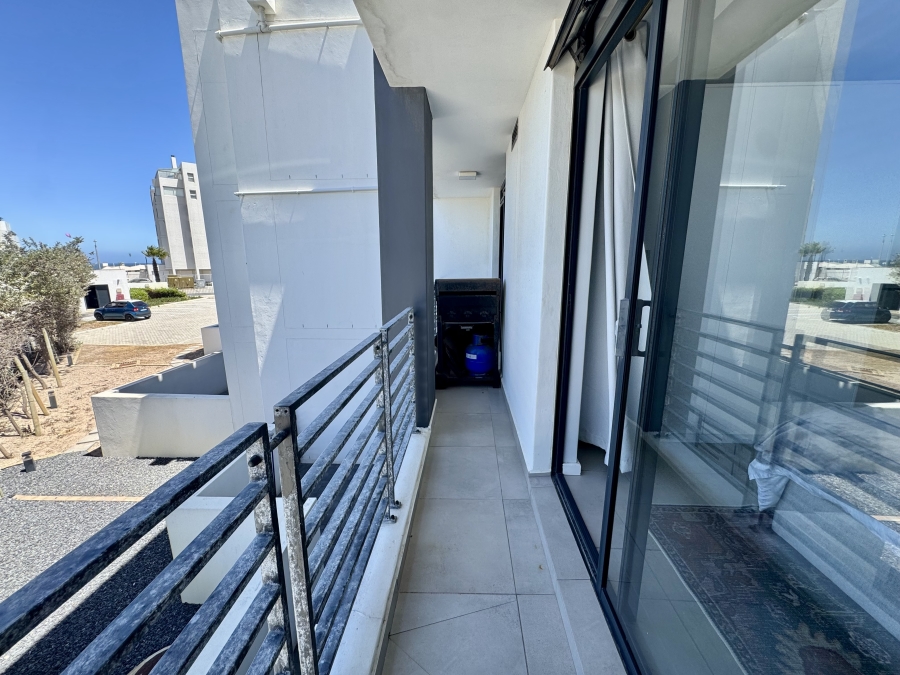 To Let 2 Bedroom Property for Rent in Waves Edge Western Cape